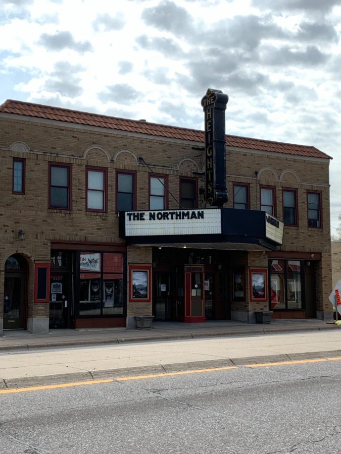 The+Heights+Theater%2C+which+has+been+around+since+1926%2C+is+the+oldest+theater+in+Minnesota%2C+and+one+of+the+most+treasured.