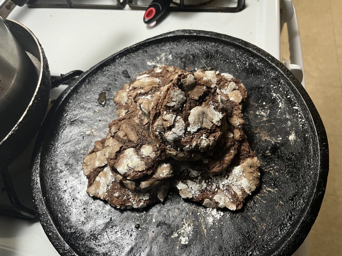 You can stack your cookies thick and piping-hot like the expensive dessert chain just by following some quick and easy steps!